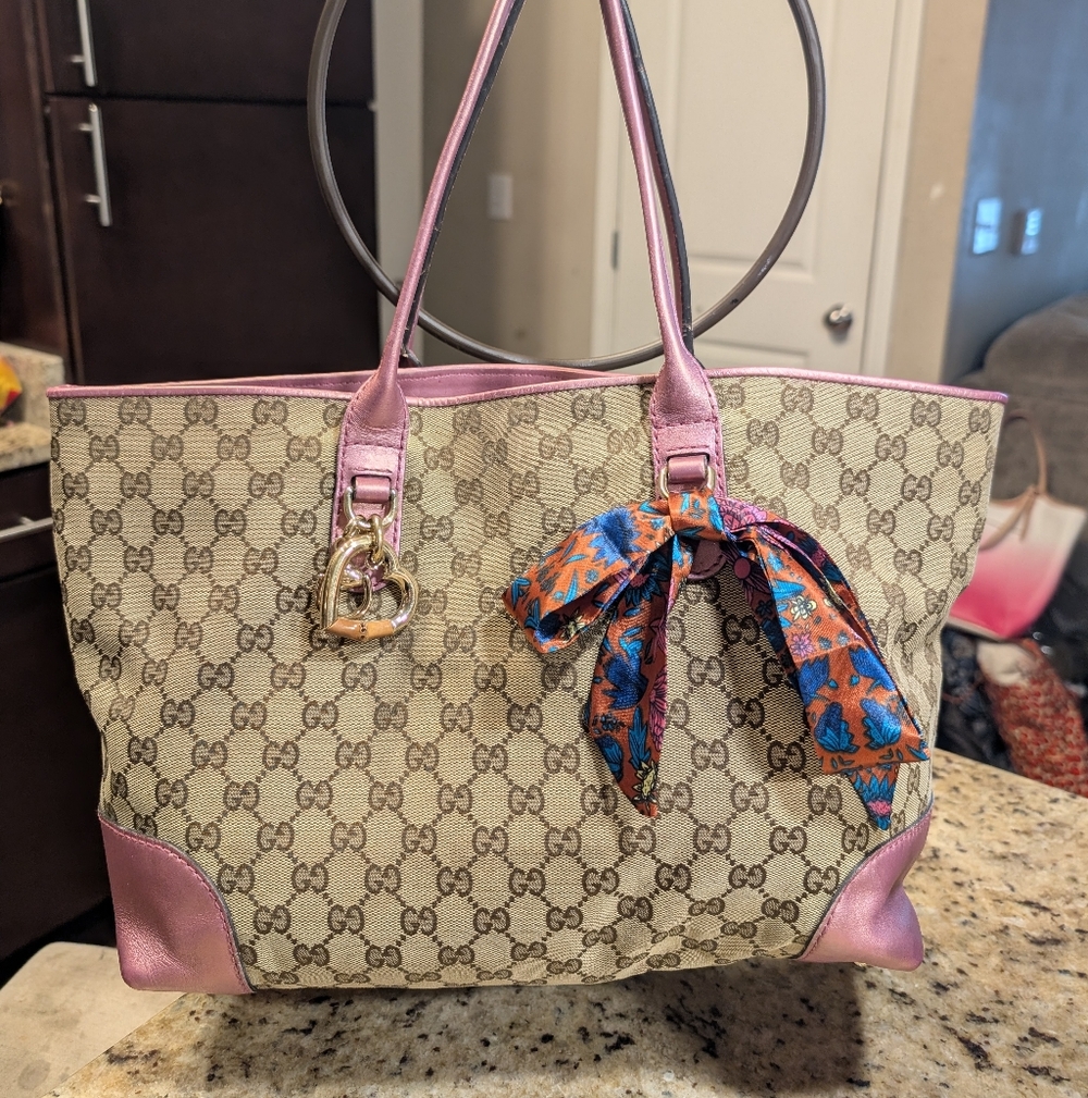 Gucci Beige and Metallic Monogram Heart Bit Metallic Pink Tote